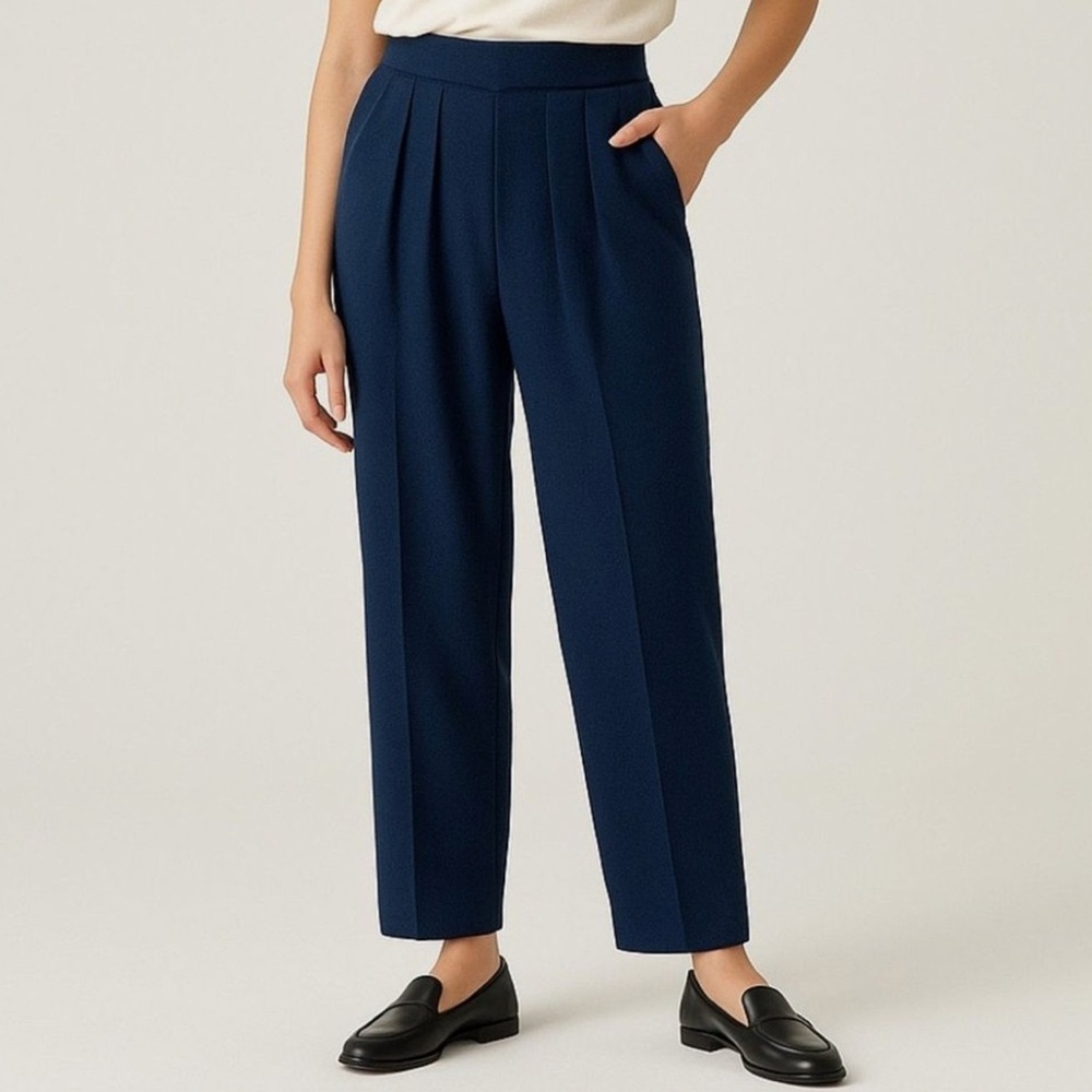 St. John Basics Classic Navy Blue Pleated Pull On Knit Trousers Dress Pants 8
